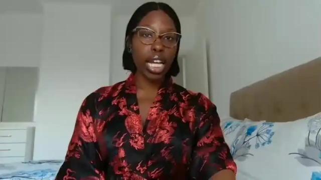Image 6 of madamindigo Stream on Chaturbate on 14 months ago