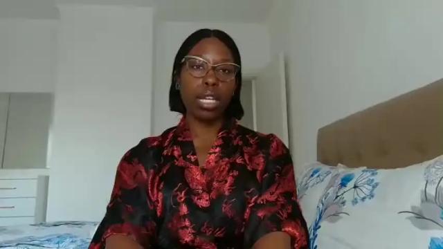 Image 8 of madamindigo Stream on Chaturbate on 14 months ago