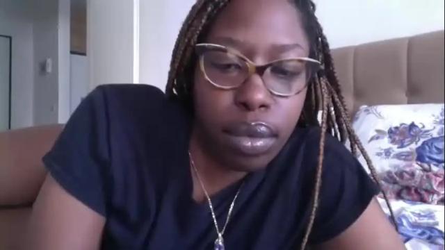 Image 12 of madamindigo Stream on Chaturbate on 5 days ago