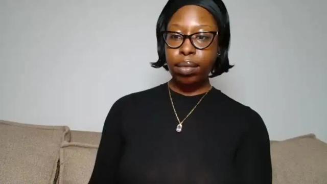 Image 2 of madamindigo Stream on Chaturbate on 1 month ago