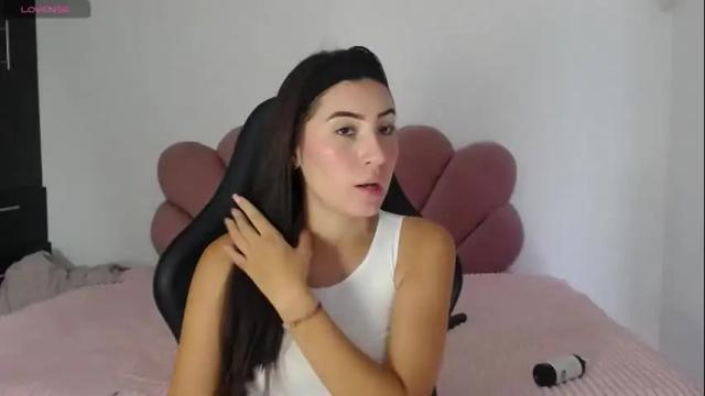 Image 4 of maddiikay Stream on Chaturbate on 2 months ago