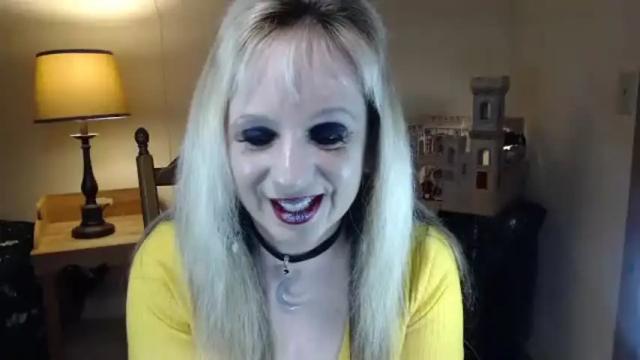 Image 3 of maddisonrae76 Stream on Chaturbate on 2 months ago