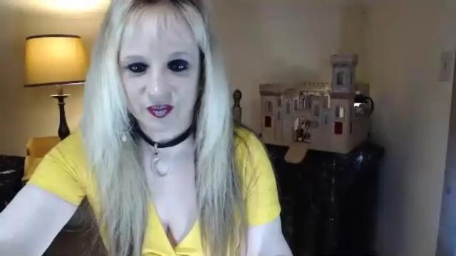 Image 7 of maddisonrae76 Stream on Chaturbate on 2 months ago
