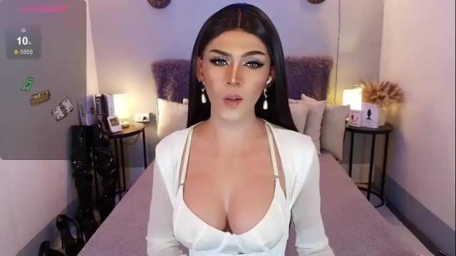 Image 3 of maddisonwil Stream on Chaturbate on 19 days ago