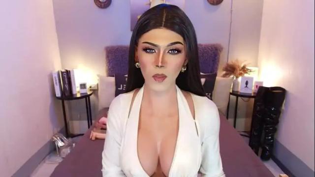 Image 2 of maddisonwil Stream on Chaturbate on 3 months ago