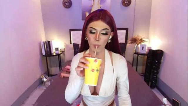 Image 7 of maddisonwil Stream on Chaturbate on 3 months ago