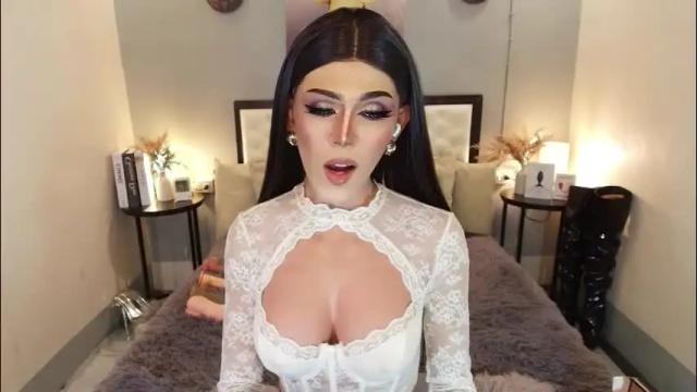 Image 3 of maddisonwil Stream on Chaturbate on 2 months ago