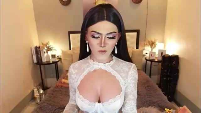 Image 4 of maddisonwil Stream on Chaturbate on 2 months ago