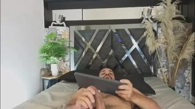 Image 4 of maddy_cooper_ Stream on Chaturbate on 1 month ago