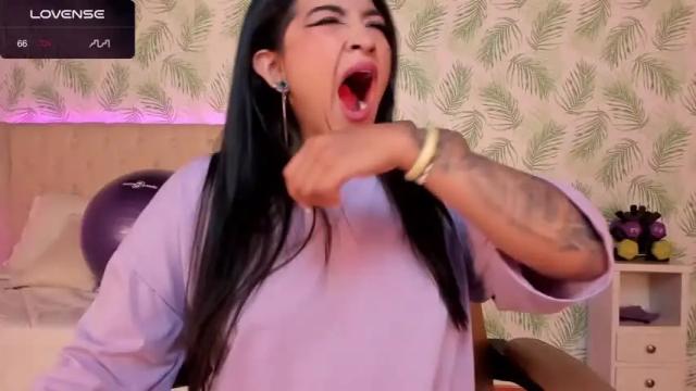 Image 10 of maddy_cute Stream on Chaturbate on 19 months ago