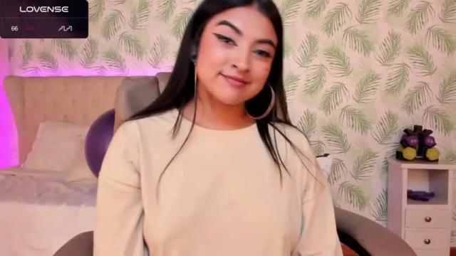 Image 2 of maddy_cute Stream on Chaturbate on 13 months ago