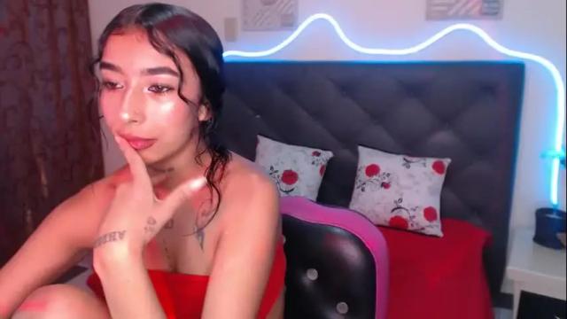 Image 3 of maddy_parker_ Stream on Chaturbate on 1 month ago