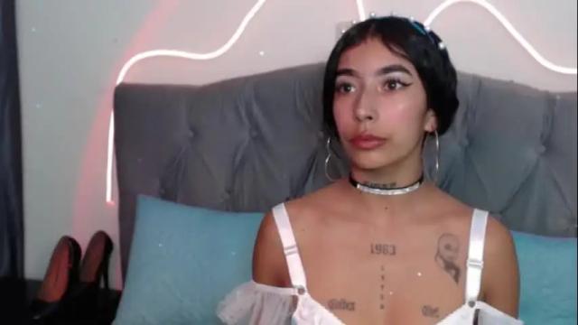 Image 4 of maddy_parker_ Stream on Chaturbate on 1 month ago