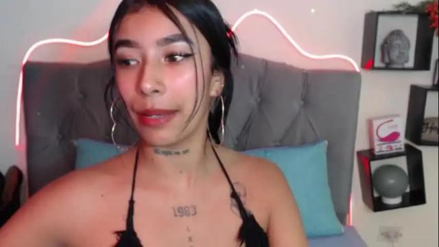 Image 3 of maddy_parker_ Stream on Chaturbate on 1 month ago