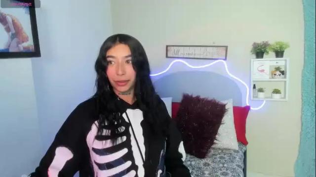 Image 2 of maddy_parker_ Stream on Chaturbate on 11 days ago