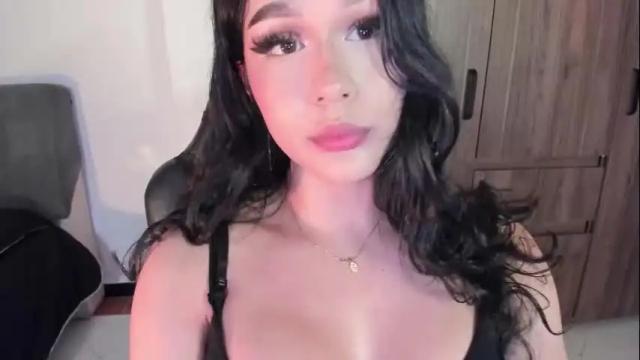 Image 3 of maddy_rios Stream on Chaturbate on 6 months ago