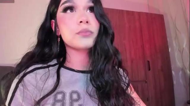 Image 8 of maddy_rios Stream on Chaturbate on 5 months ago