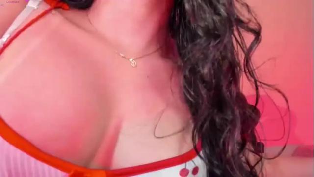 Image 8 of maddy_rios Stream on Chaturbate on 3 months ago