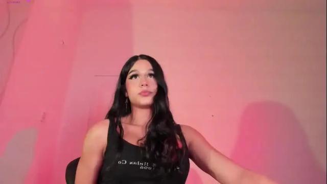 Image 2 of maddy_rios Stream on Chaturbate on 3 months ago