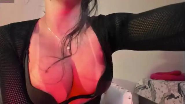 Image 11 of maddy_rios Stream on Chaturbate on 3 months ago