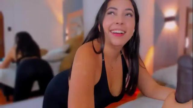 Image 2 of maddycrofft Stream on Chaturbate on 1 day ago