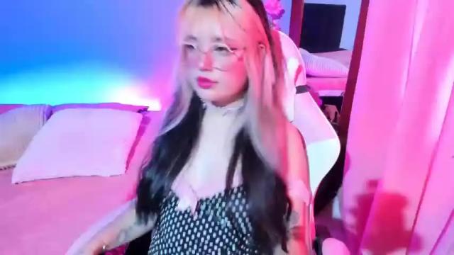 Image 10 of maddydavies_ Stream on Chaturbate on 14 months ago
