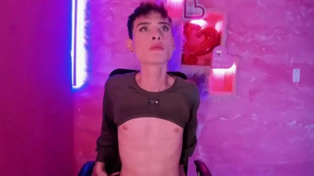Image 12 of madelaine_petsch Stream on Chaturbate on 12 months ago