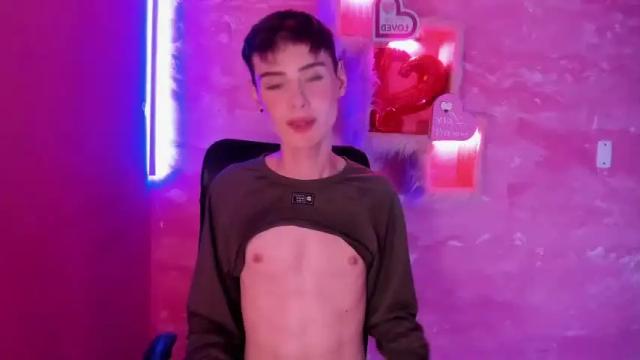 Image 8 of madelaine_petsch Stream on Chaturbate on 12 months ago