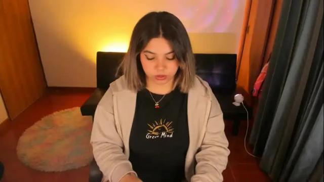 Image 3 of madelaine_taylor Stream on Chaturbate on 12 days ago