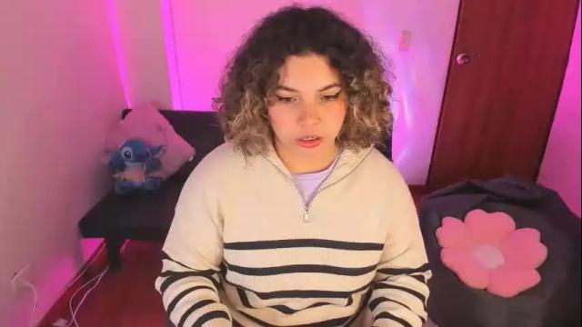 Image 2 of madelaine_taylor Stream on Chaturbate on 6 days ago