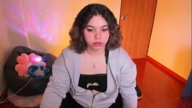 Image 2 of madelaine_taylor Stream on Chaturbate on 1 month ago