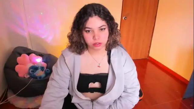 Image 3 of madelaine_taylor Stream on Chaturbate on 1 month ago
