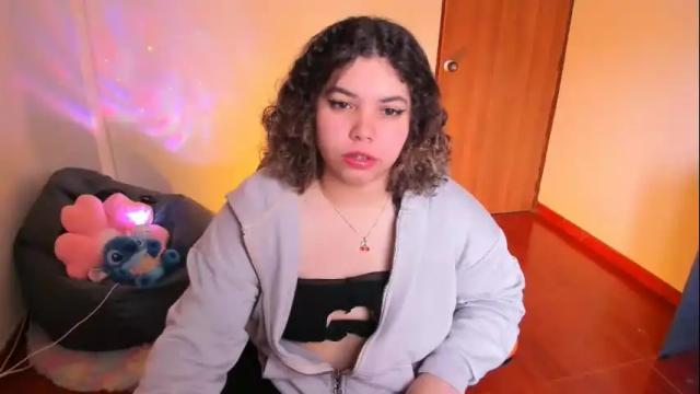 Image 4 of madelaine_taylor Stream on Chaturbate on 1 month ago