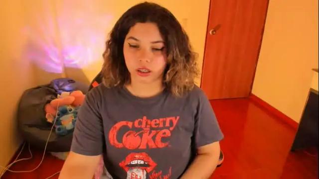 Image 3 of madelaine_taylor Stream on Chaturbate on 1 month ago