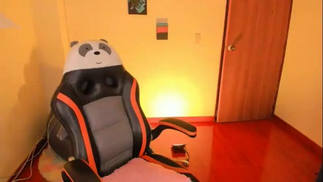 Image 4 of madelaine_taylor Stream on Chaturbate on 26 days ago