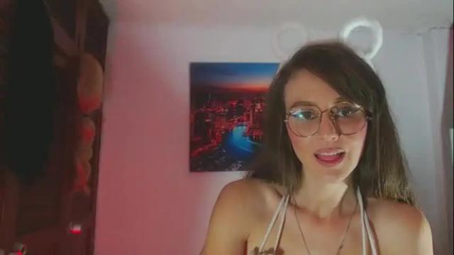 Image 12 of madelainnfox2 Stream on Chaturbate on 2 months ago