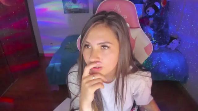 Image 8 of madeleine_shinobi Stream on Chaturbate on 18 months ago