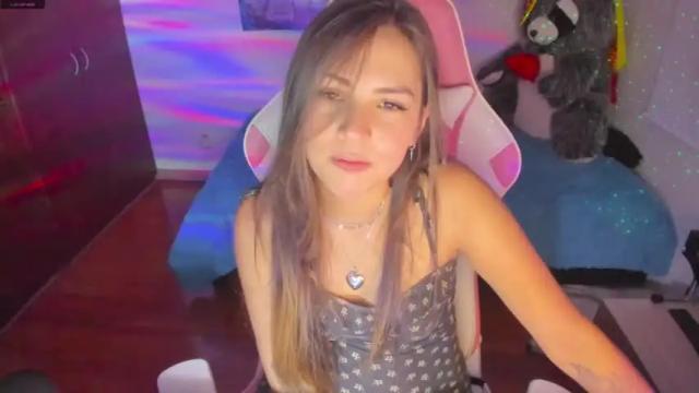 Image 10 of madeleine_shinobi Stream on Chaturbate on 18 months ago
