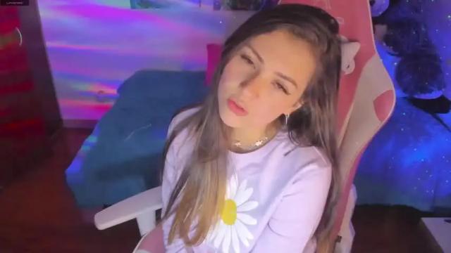 Image 11 of madeleine_shinobi Stream on Chaturbate on 17 months ago