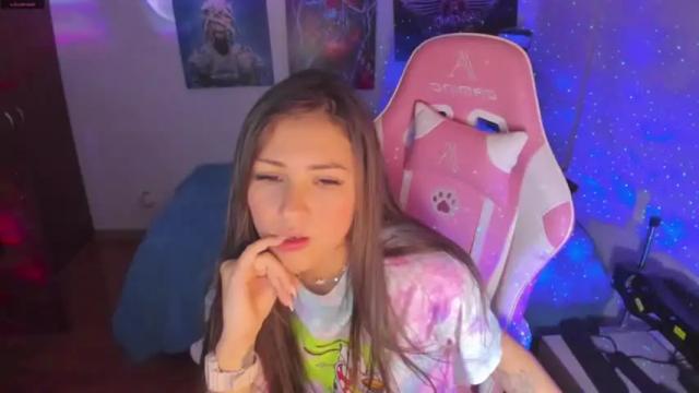 Image 2 of madeleine_shinobi Stream on Chaturbate on 17 months ago