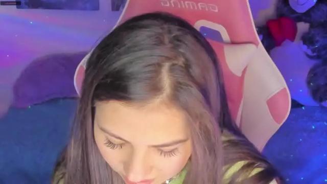 Image 11 of madeleine_shinobi Stream on Chaturbate on 16 months ago