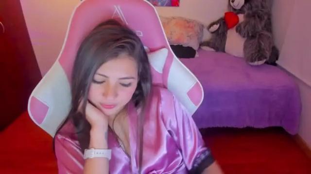 Image 2 of madeleine_shinobi Stream on Chaturbate on 16 months ago