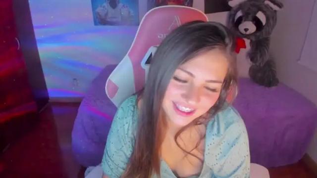 Image 8 of madeleine_shinobi Stream on Chaturbate on 14 months ago