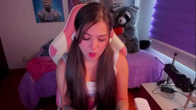 Image 2 of madeleine_shinobi Stream on Chaturbate on 1 month ago