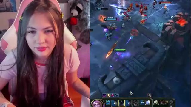 Image 6 of madeleine_shinobi Stream on Chaturbate on 1 month ago
