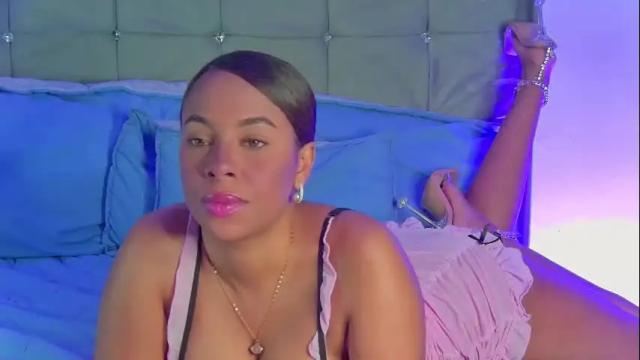 Image 12 of madeleinxxx_ Stream on Chaturbate on 1 month ago