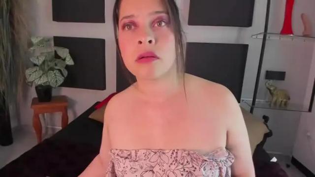 Image 2 of madelen_jackson7 Stream on Chaturbate on 17 months ago