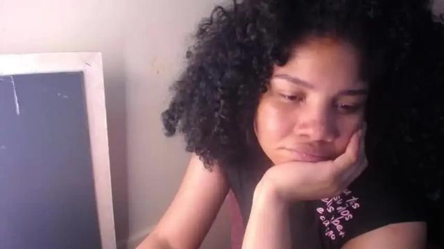 Image 2 of madelene8 Stream on Chaturbate on 15 months ago