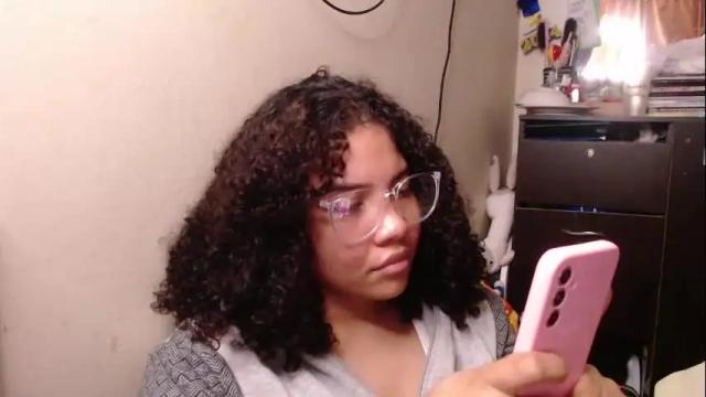 Image 4 of madelene8 Stream on Chaturbate on 1 month ago