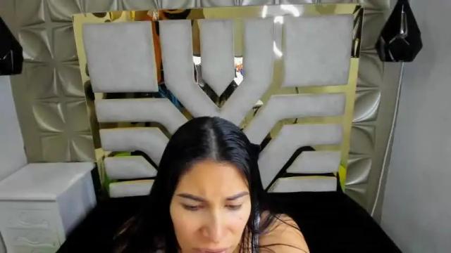 Image 2 of madeleyn_thompson Stream on Chaturbate on 13 months ago
